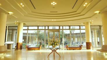 ロビーラウンジ / 4