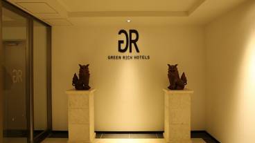 内部エントランス / 2