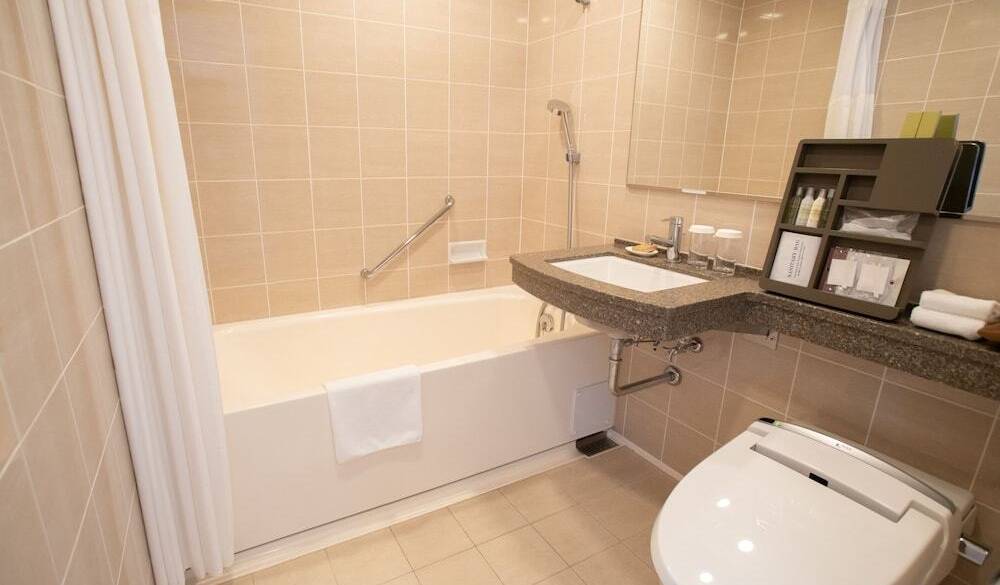 客室バスルーム例 / 5