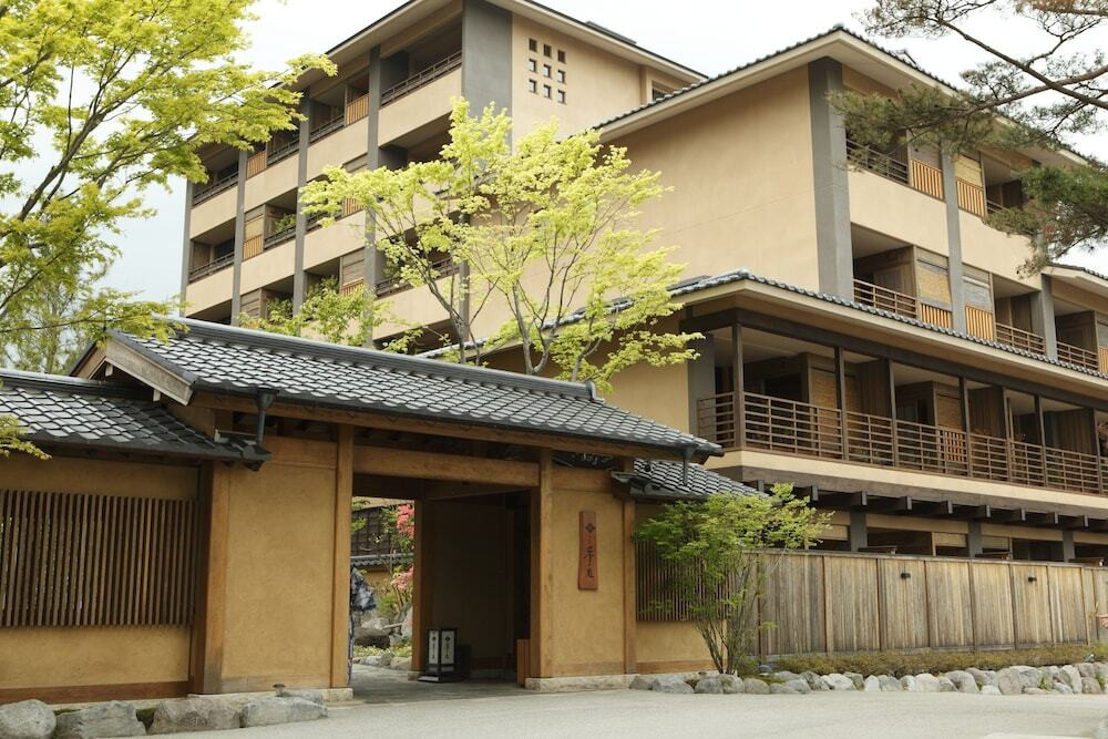 宿 外観