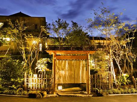 奈良偲の里 玉翠 / 1