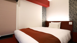 [全室禁煙]セミダブル  12sqm ベッド幅140cm