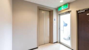 エレベーター / 1