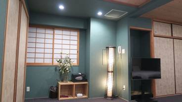 客室 / 26