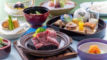 食事・飲み物 / 4