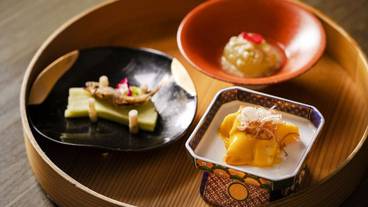 食事・飲み物 / 3