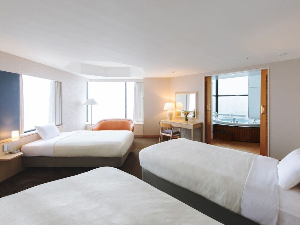 スイートトリプル