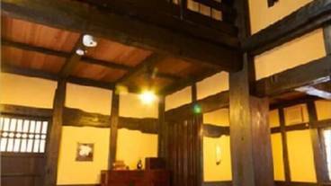 客室内のダイニングエリア / 5