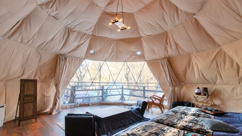 アウトドアをトコトン楽しむ！秘密基地のようなグランピング施設4231315