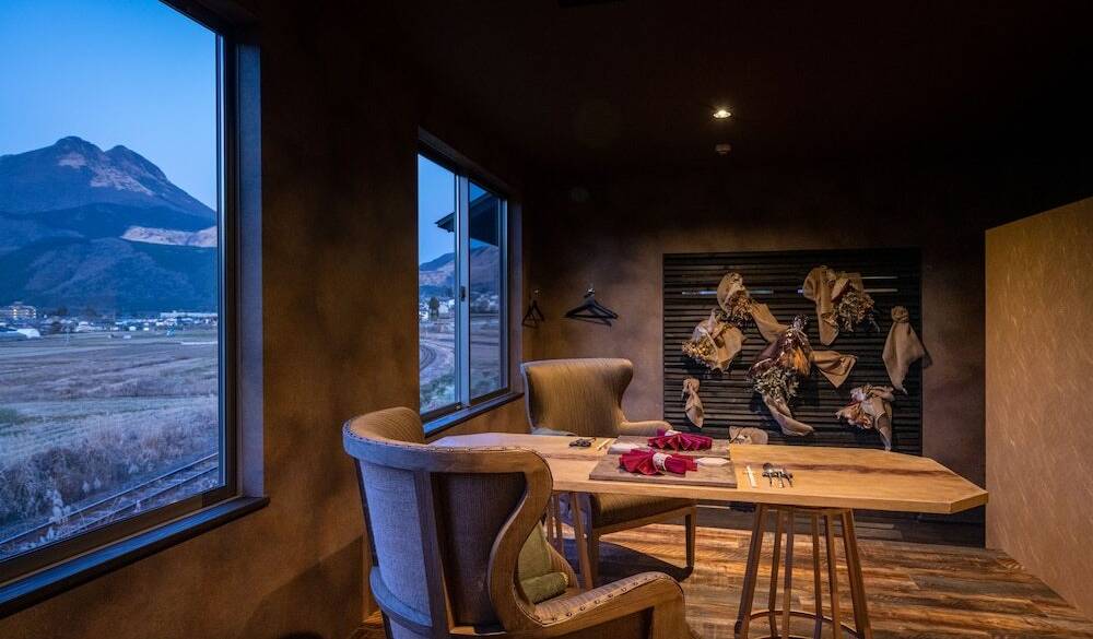 個室食事処一例② / 5