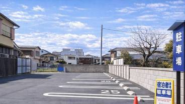 駐車場 / 4
