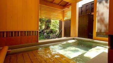 屋内スパ浴槽 / 1