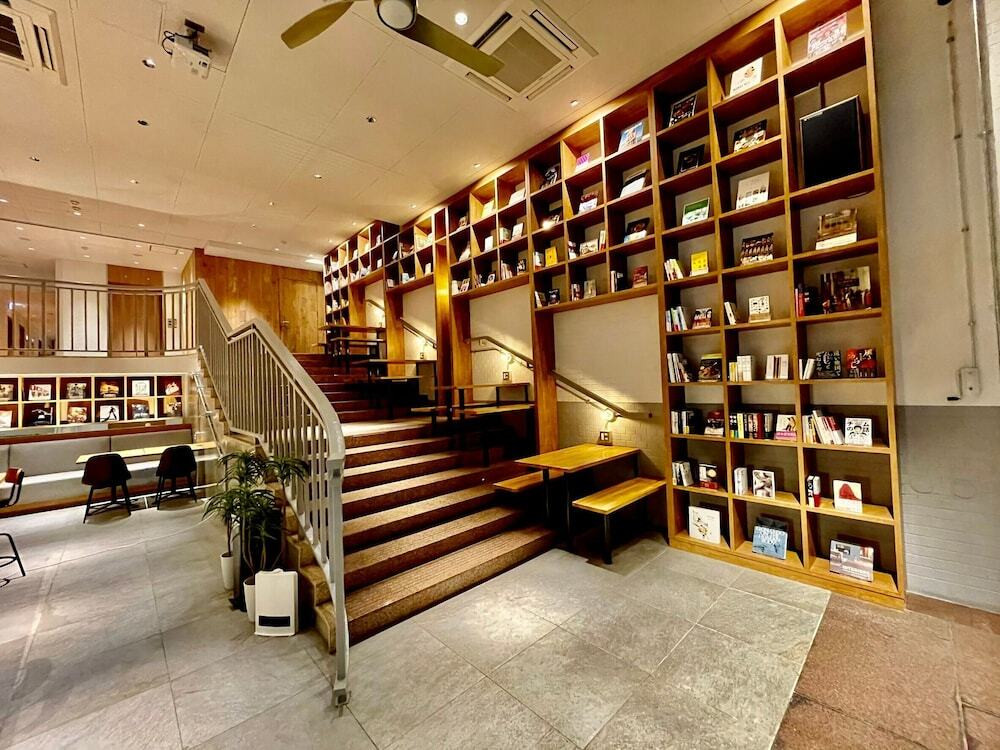 ロビーラウンジ