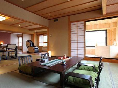 北アルプスを望む露天風呂の宿 ひがしだて / 1