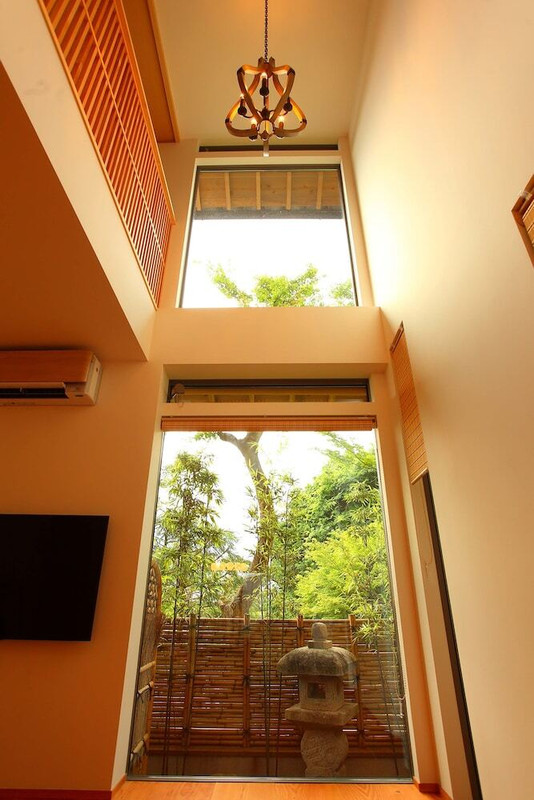 リビング エリア