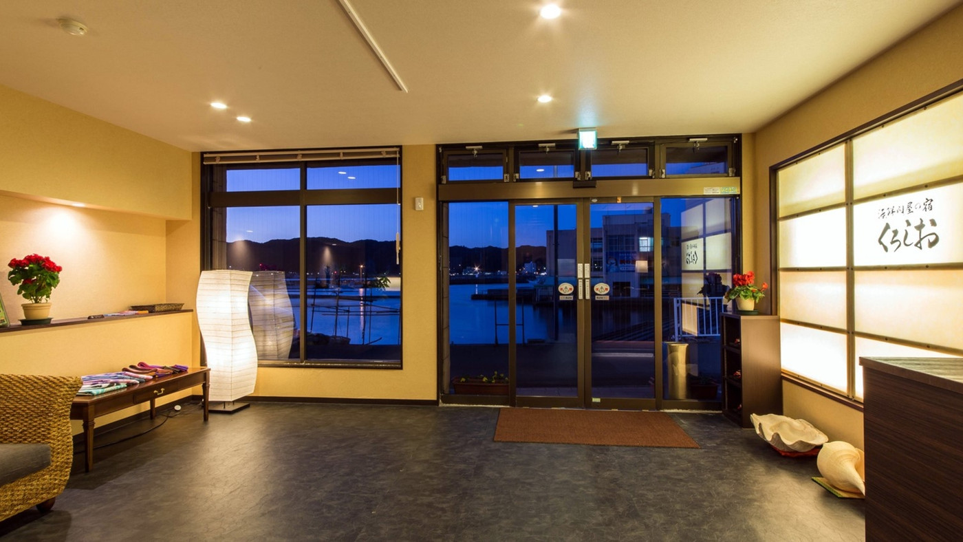 海鮮問屋の宿の朝食付きでリーズナブルにステイできる4037934