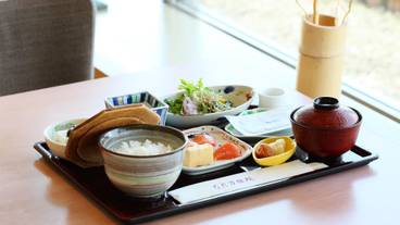 なだ万和定食 / 5