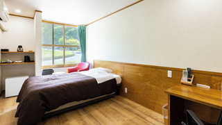 エコノミールーム ベッド (複数台) 禁煙