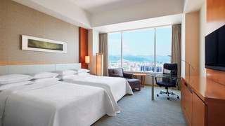 デラックス ルーム ダブルベッド 2 台