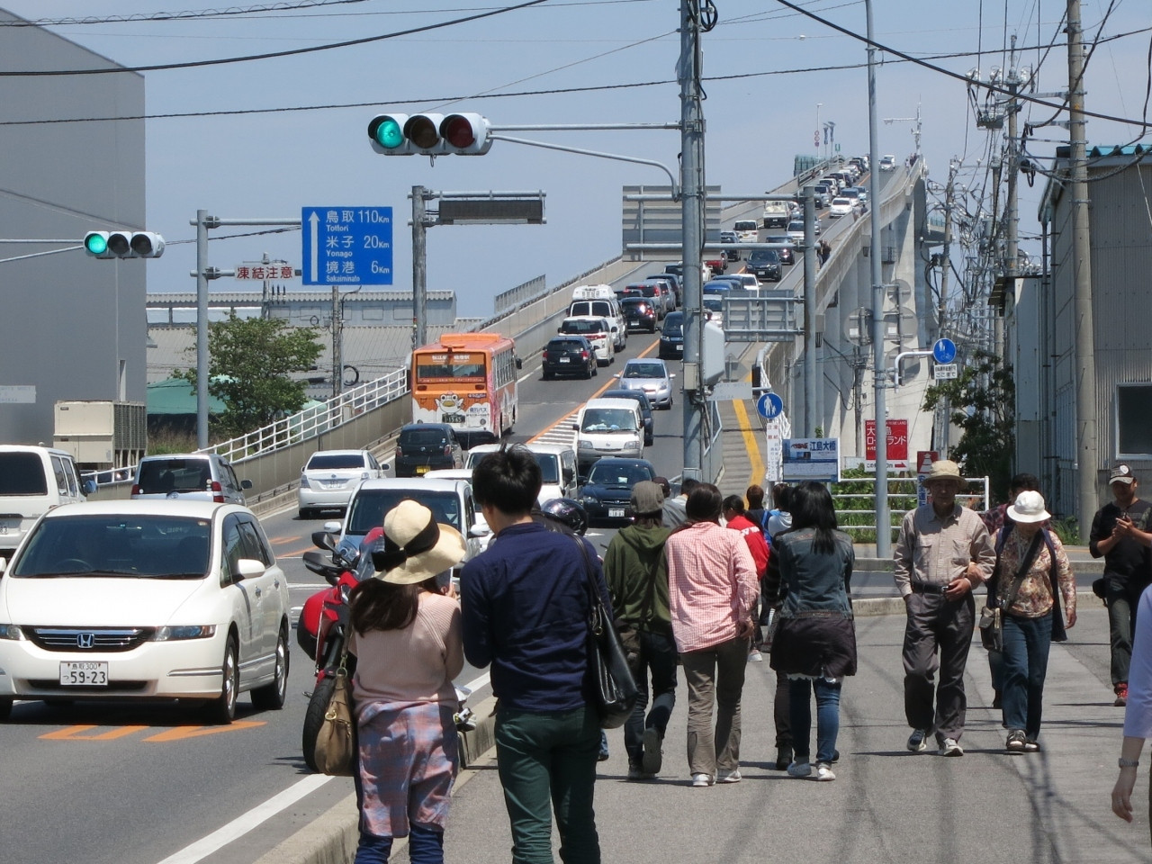 安心してください「歩いても渡れますよ！」2710