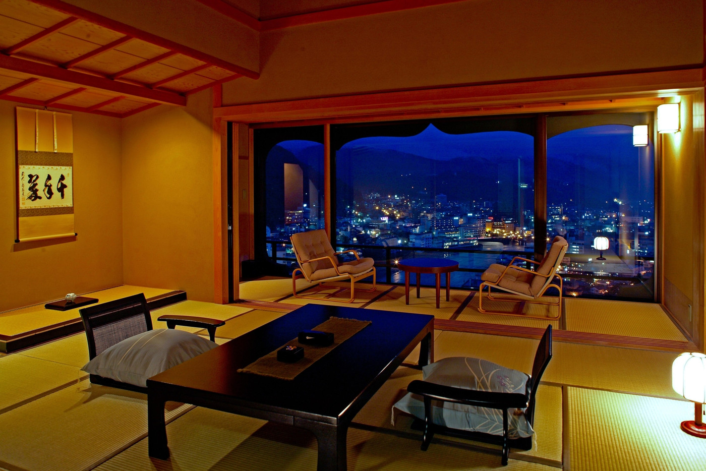 大きな窓からの景色をひとり占め♡天空に建つ大人の隠れ宿3423650