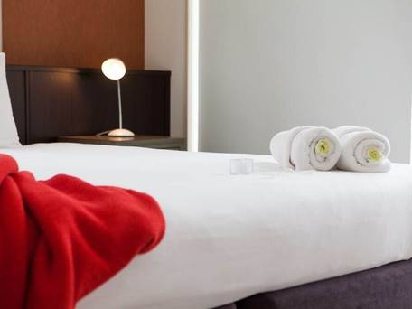 ユタカタウンハウス / 4