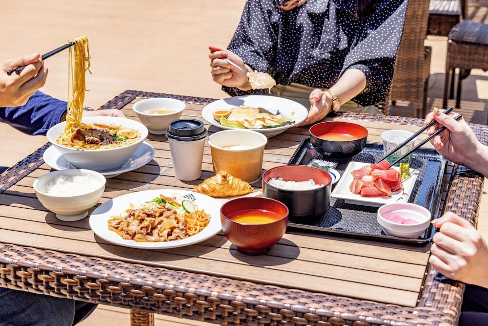 朝食