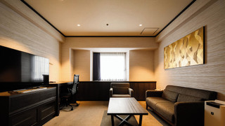 ジュニア スイート クイーンベッド 1 台