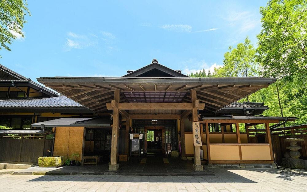 施設の正面