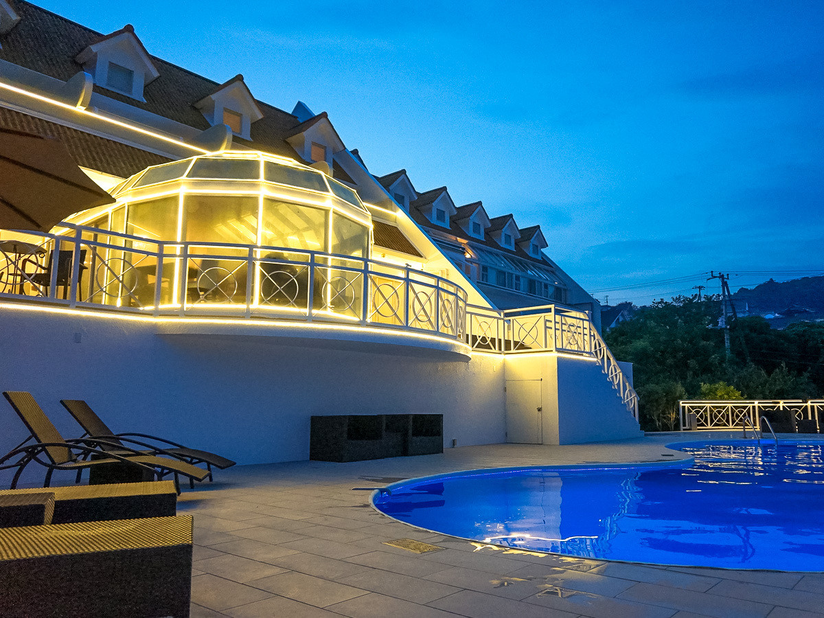 全室半露天風呂付き客室！天然温泉の大浴場も楽しめる4021266