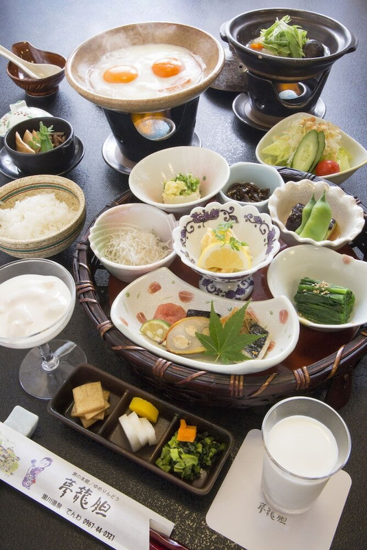朝食