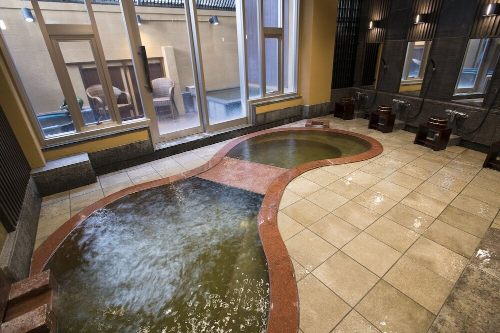 7. 甲府温泉4260922