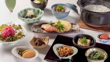 食事・飲み物 / 1