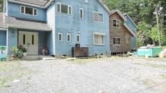 ペンション AKA-TOMBO（あかとんぼ）