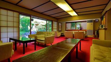 ロビーラウンジ / 2