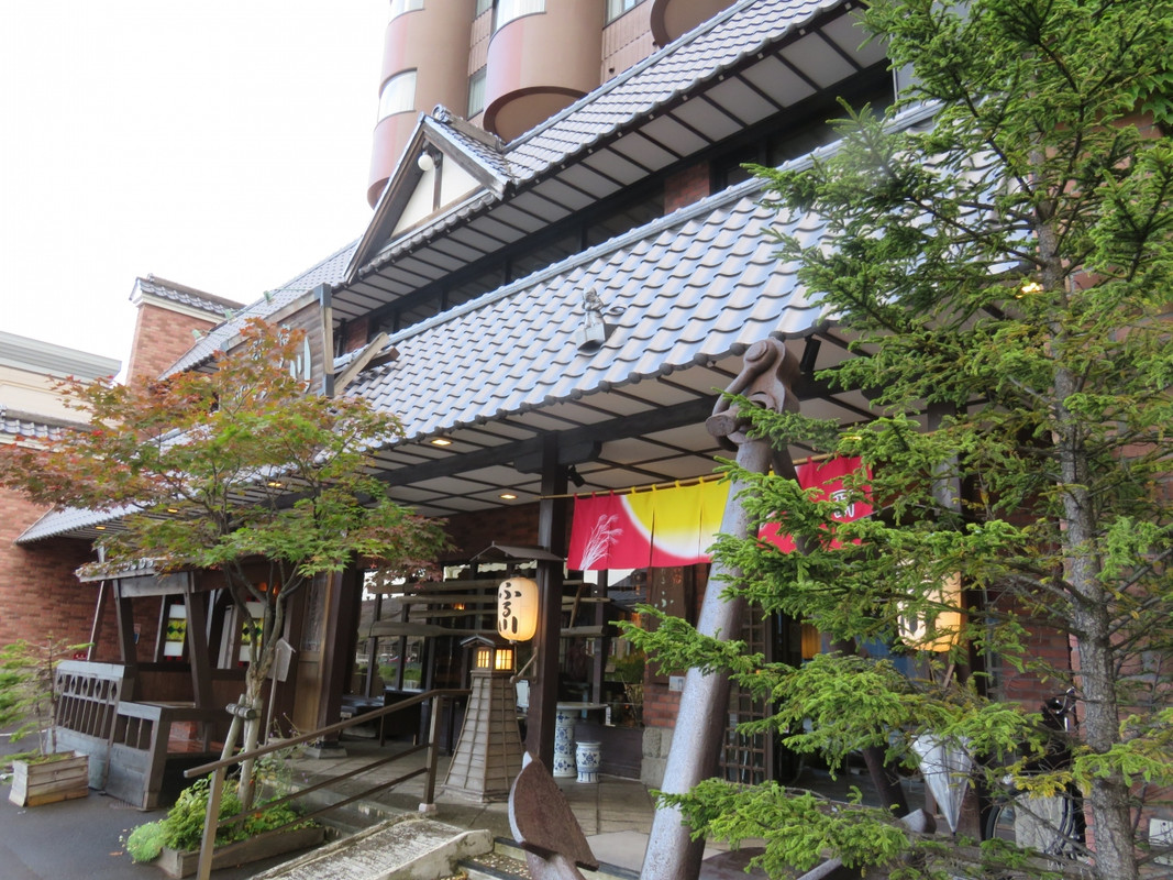 素敵な玄関　スタッフが出迎えてくれました