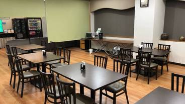 朝食スペース / 9