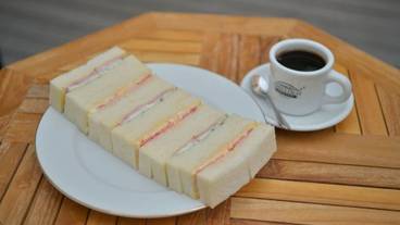 食事・飲み物 / 1