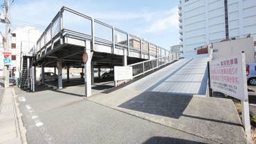 駐車場 / 1