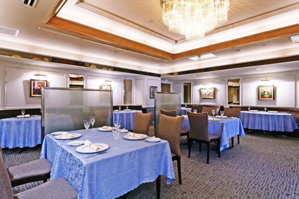 3. 充実のホテルディナーで贅沢なひと時を…「パレスホテル大宮」4264102