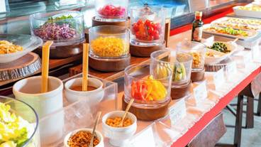 朝食ビュッフェ / 9