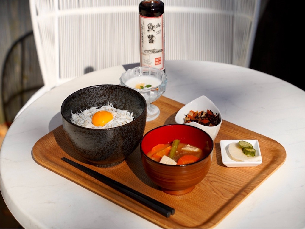 地元の食材を食べつくせる和洋の朝食3480339