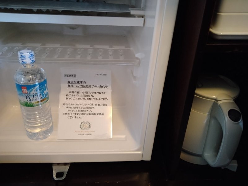 冷蔵庫を開けると