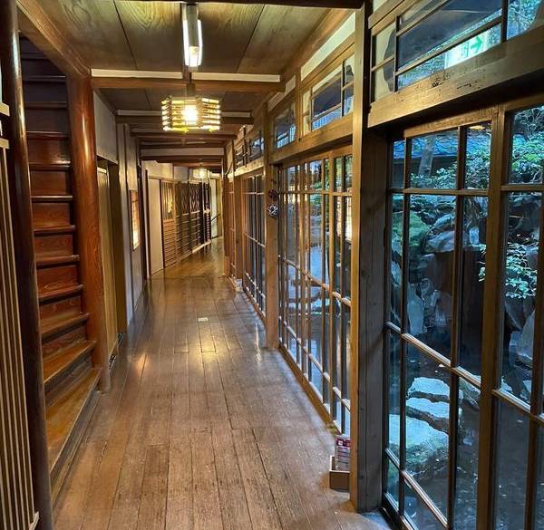 重厚な歴史を感じて
心ときめくチェックイン / 4