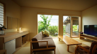 離れ棟 三郎の庵 (16畳) 露天風呂付モダン和洋室