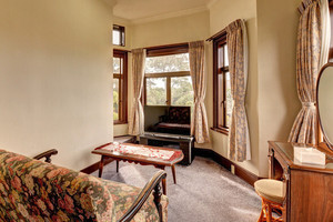 国の登録有形文化財に宿泊する贅沢