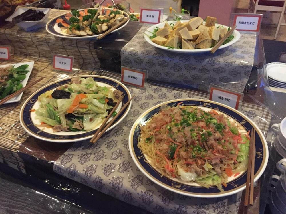 和洋30種類ほどの豪華朝食バイキング♪3981963