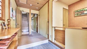 施設の入り口 / 16