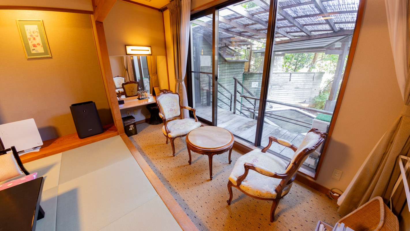 露天風呂付客室 和室