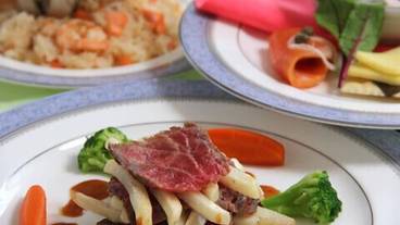 食事・飲み物 / 1